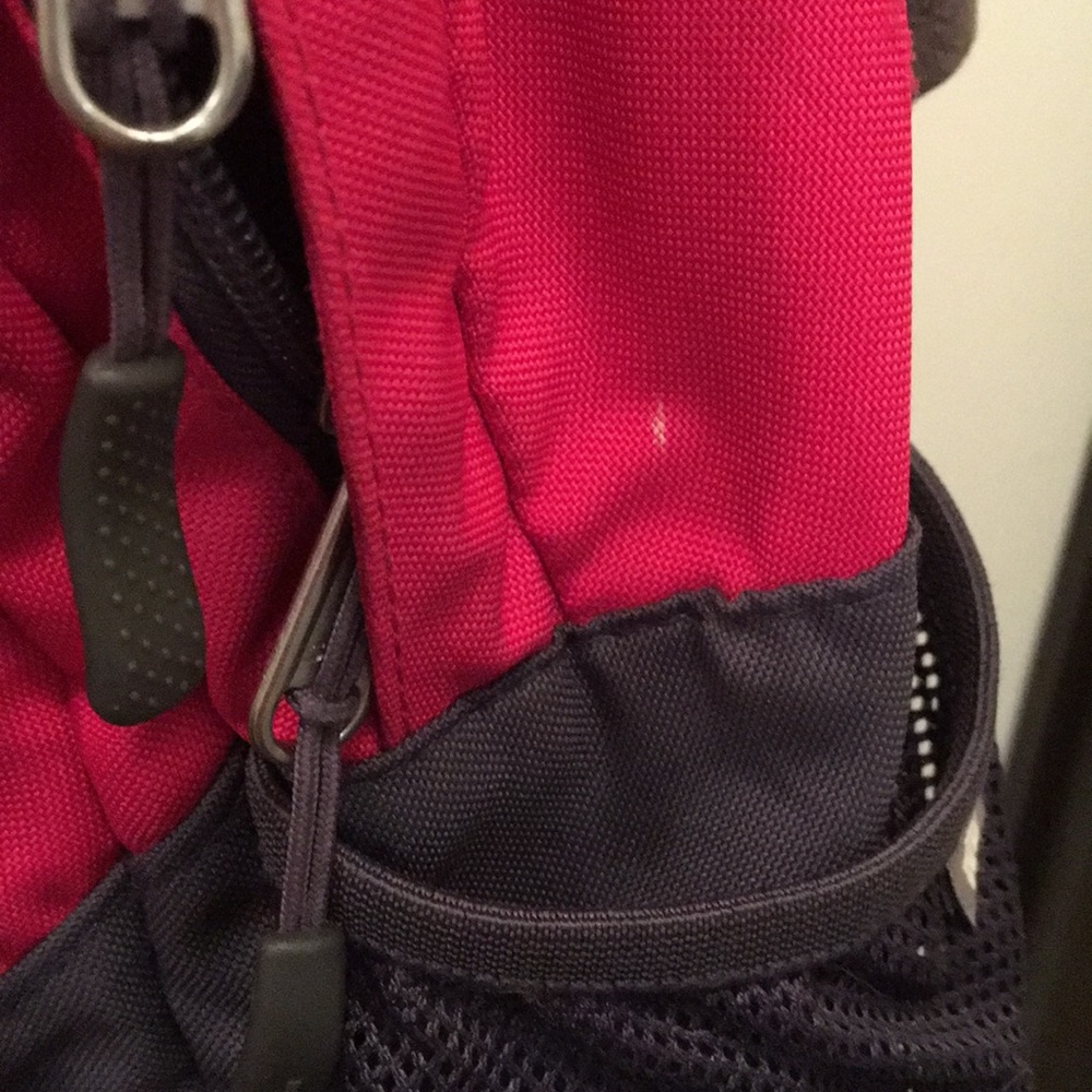 North face backpack - Picture 4 of 7